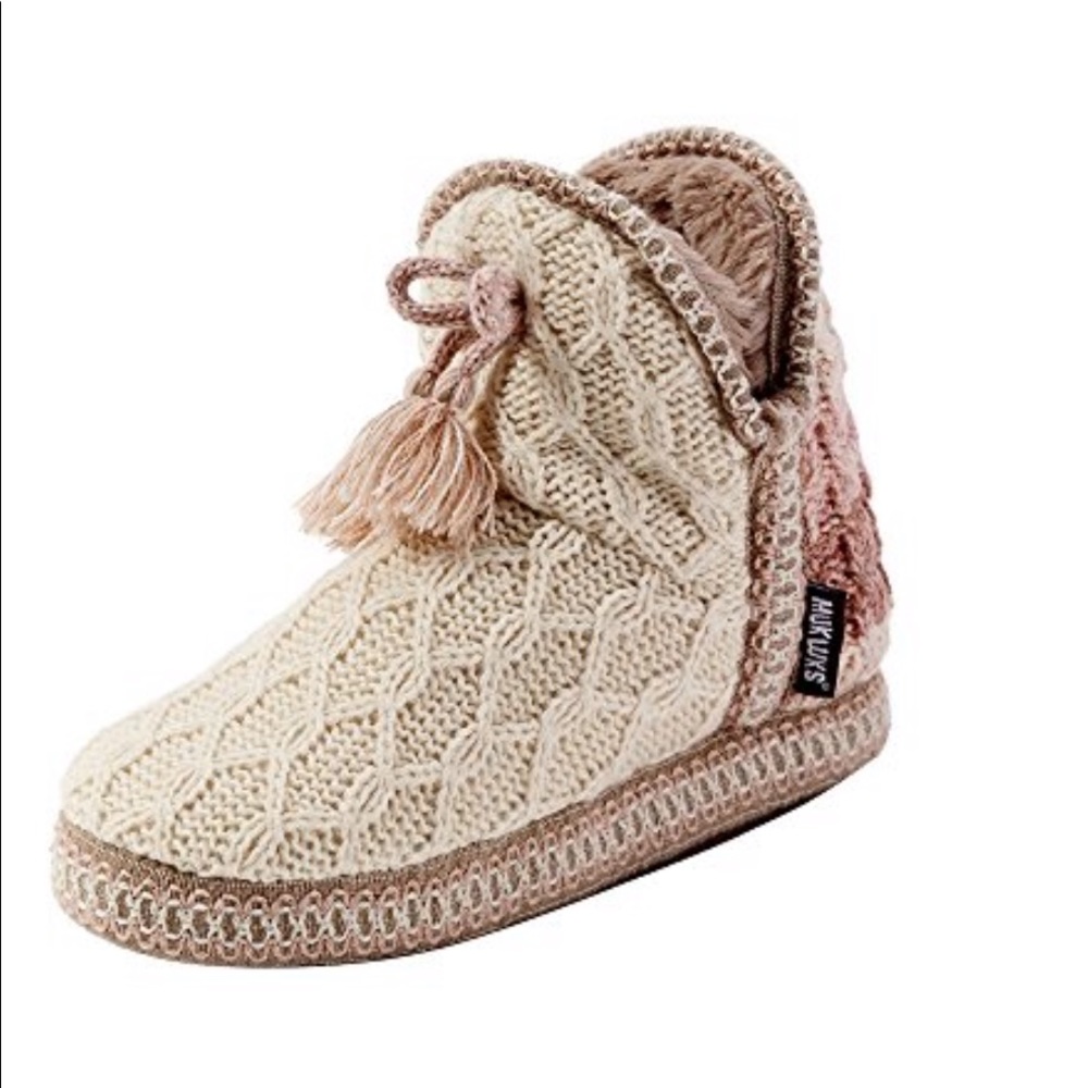 MUK LUKS